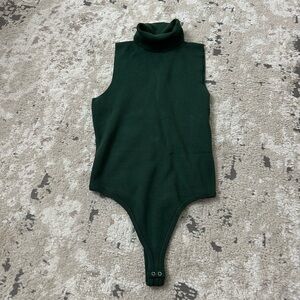 One Grey Day Hollie Sleeveless Bodysuit Size Small NWT - Green